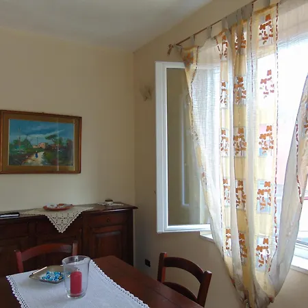 Daire Ca'melia Sarzana